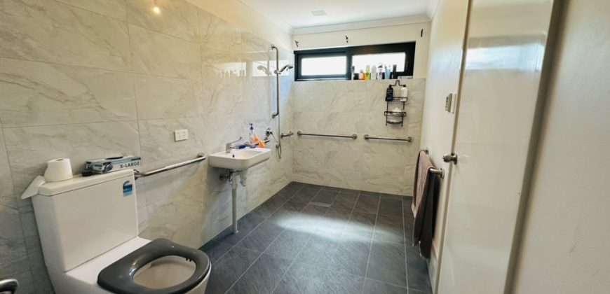 Beautiful SIL Home fully accessible
